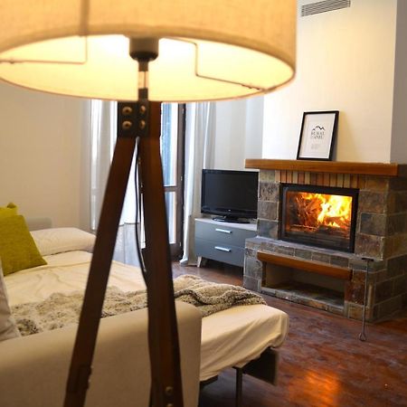 Modern Apartament De Muntanya Amb Llar De Foc By Rural D'Aneu Естери д'Анеу Екстериор снимка